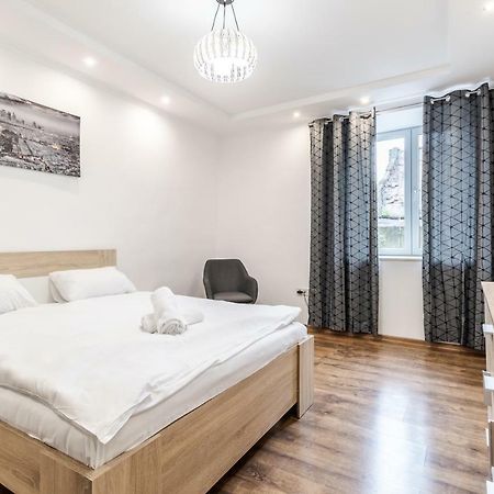 Homey Apartment ลวีฟ ภายนอก รูปภาพ