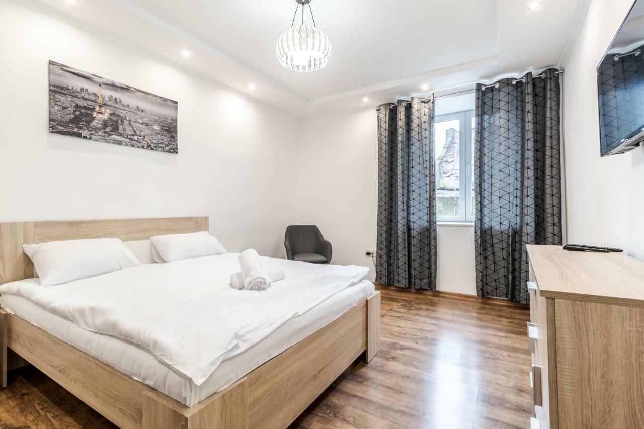 Homey Apartment ลวีฟ ภายนอก รูปภาพ