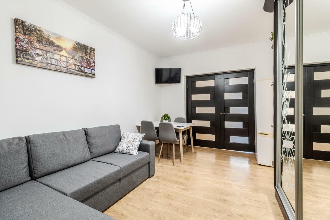 Homey Apartment ลวีฟ ภายนอก รูปภาพ
