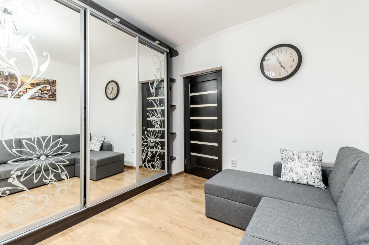 Homey Apartment ลวีฟ ภายนอก รูปภาพ