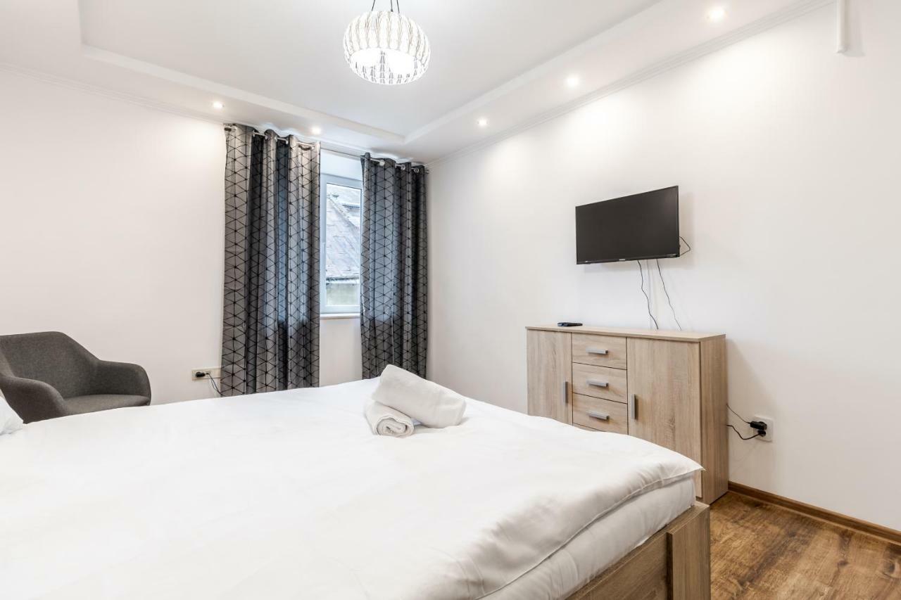 Homey Apartment ลวีฟ ภายนอก รูปภาพ