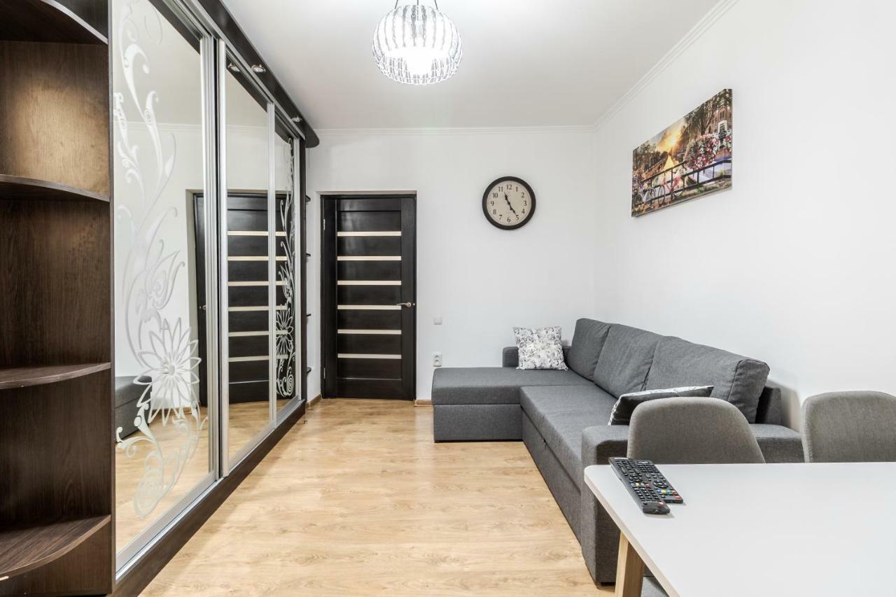 Homey Apartment ลวีฟ ภายนอก รูปภาพ